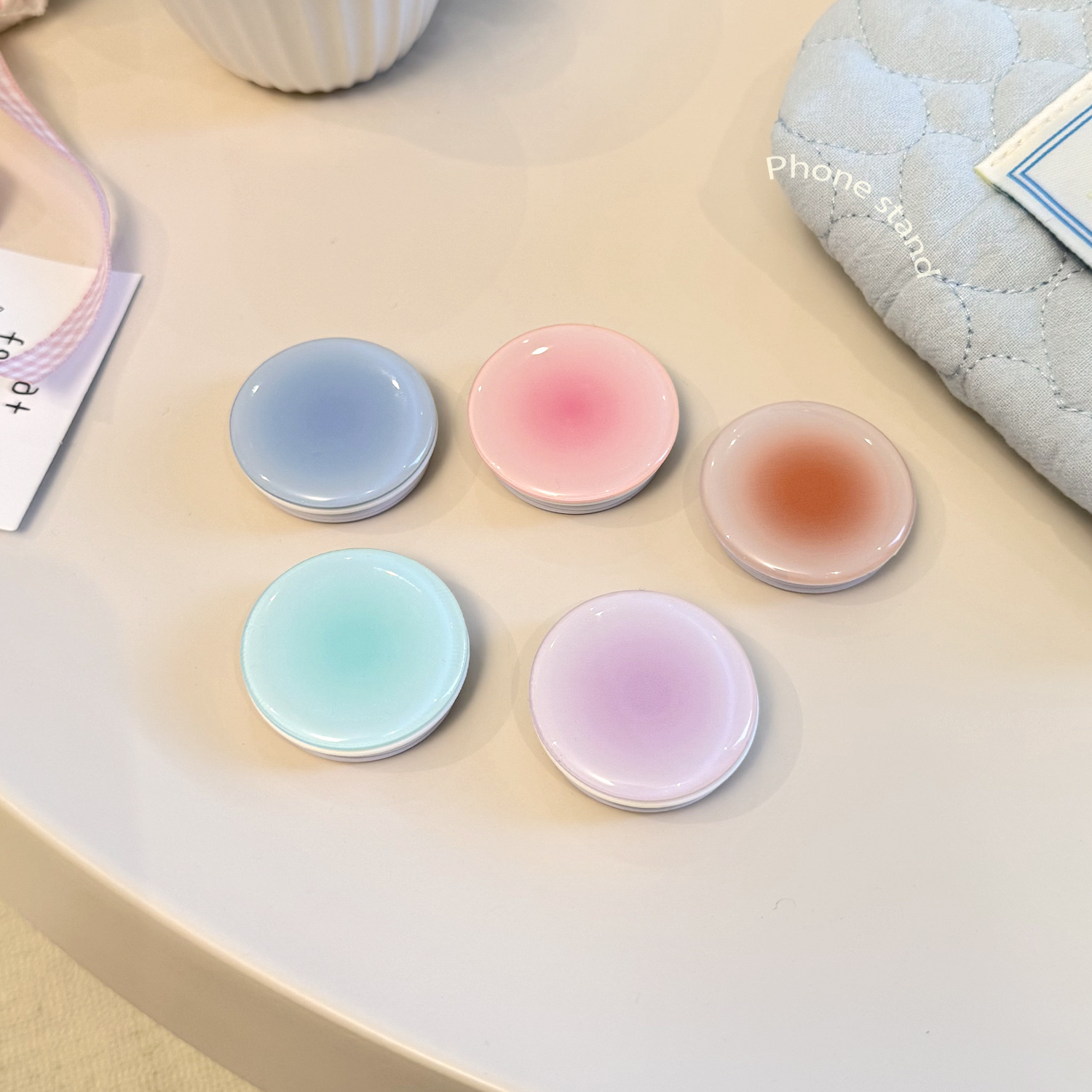 ที่จับโทรศัพท์แบบไล่สีสไตล์ In - Phone Accessories Useful บทวิจารณ์และราคา